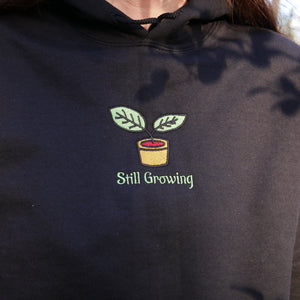 Still Growing — Hoodie brodé