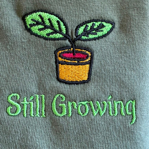 Still Growing - T-shirt brodé